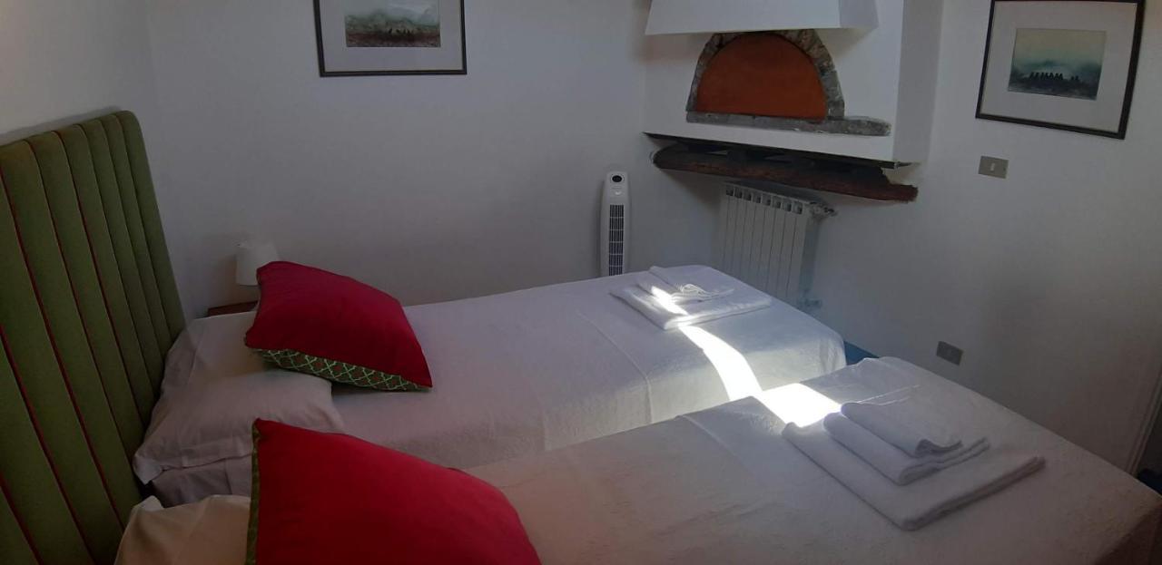 Tuvo Agriturismo Леванто Экстерьер фото
